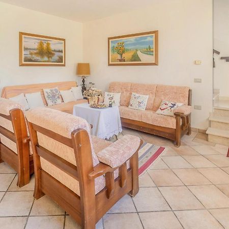 Awesome Home In Ariano Nel Polesine With Kitchen San Basilio Exterior photo